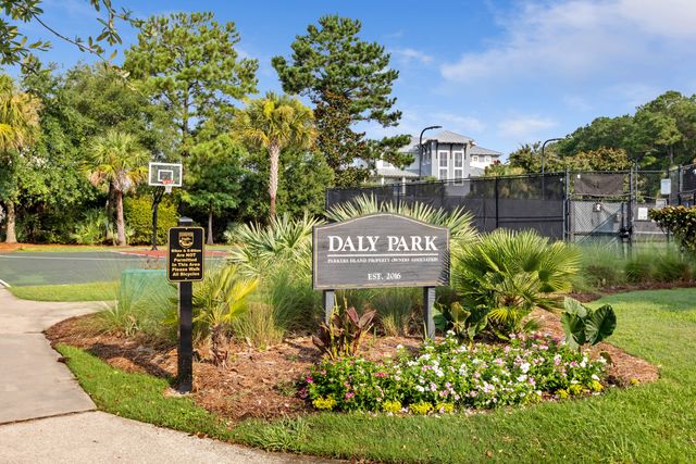 1927 Palmetto Isle Drive, Mount Pleasant, SC 29466