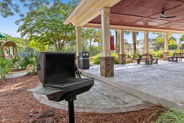 1927 Palmetto Isle Drive, Mount Pleasant, SC 29466