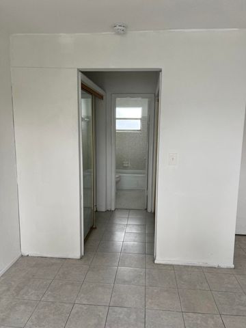 1380 NW 43rd Terrace 208, Lauderhill, FL 33313