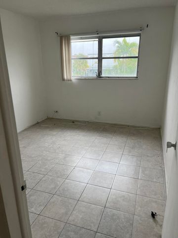 1380 NW 43rd Terrace 208, Lauderhill, FL 33313