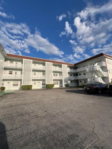 1380 NW 43rd Terrace 208, Lauderhill, FL 33313