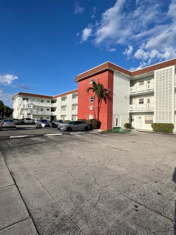 1380 NW 43rd Terrace 208, Lauderhill, FL 33313