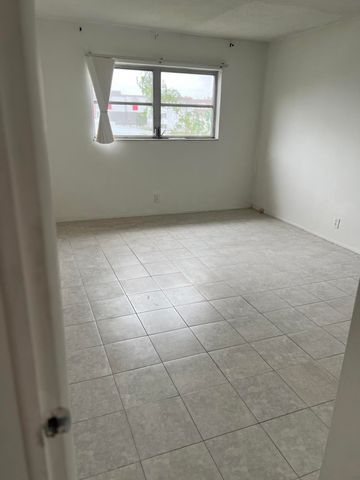 1380 NW 43rd Terrace 208, Lauderhill, FL 33313