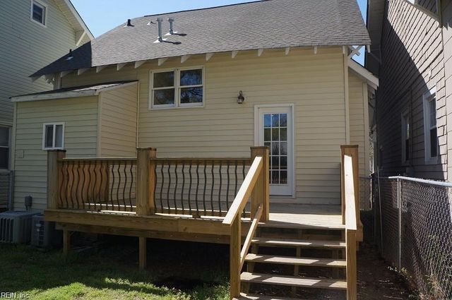 1626 McDaniel ST, Portsmouth, VA 23704