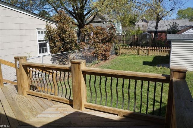 1626 McDaniel ST, Portsmouth, VA 23704