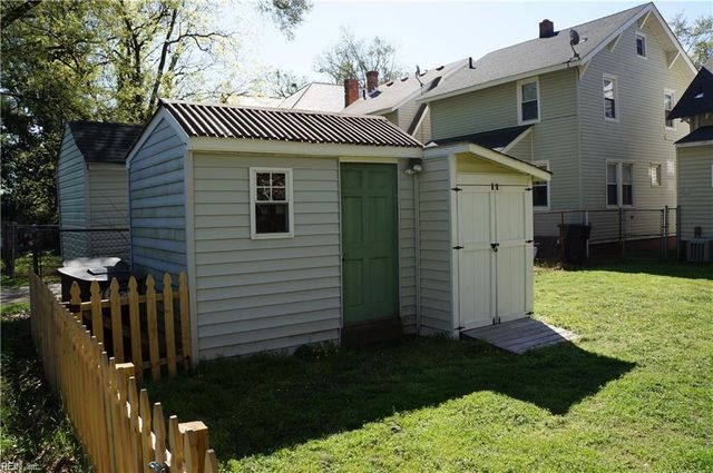 1626 McDaniel ST, Portsmouth, VA 23704
