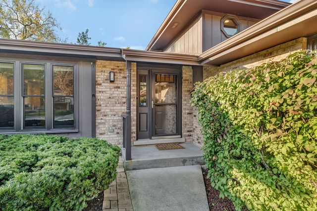 6919 177th Street, Tinley Park, IL 60477