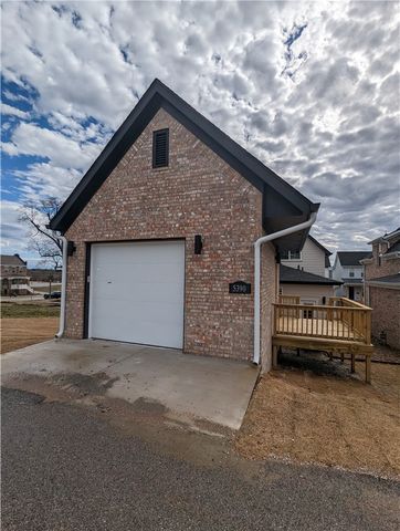 5390 Crescent Street, Springdale, AR 72762