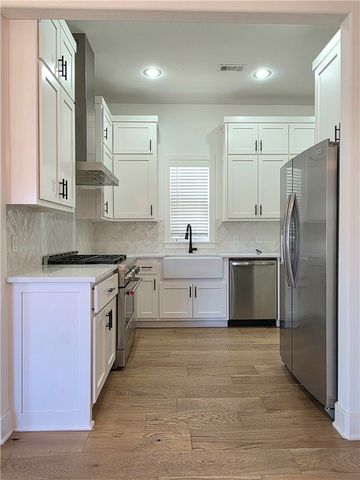 5390 Crescent Street, Springdale, AR 72762