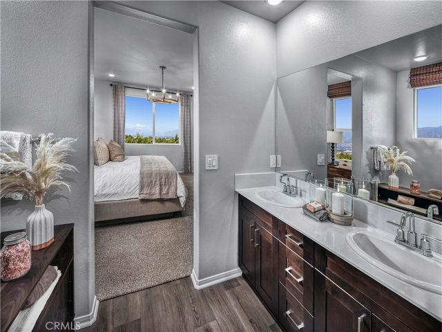 2037 Grapefruit Street, Redlands, CA 92374