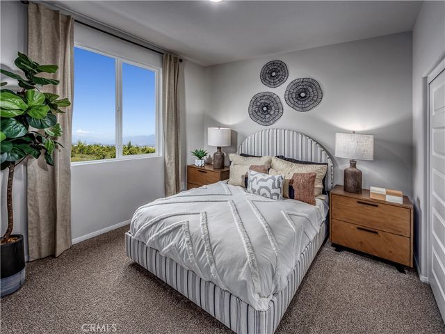 2037 Grapefruit Street, Redlands, CA 92374
