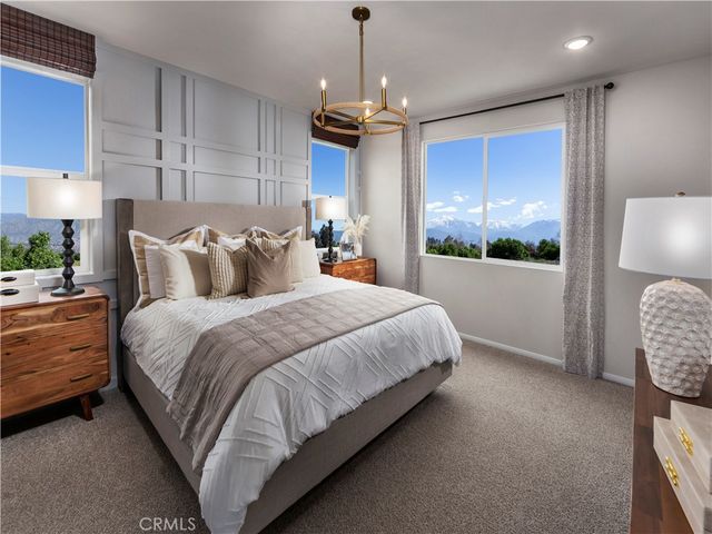 2037 Grapefruit Street, Redlands, CA 92374