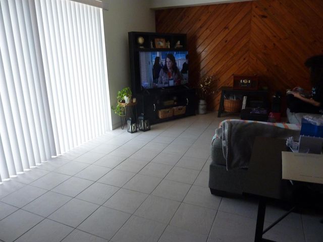 3203 32nd Way, West Palm Beach, FL 33407