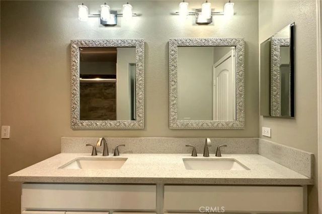 385 W Mountain Holly, Orange, CA 92865