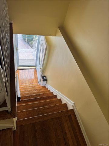 259-27 148th Road 2, Rosedale, NY 11422