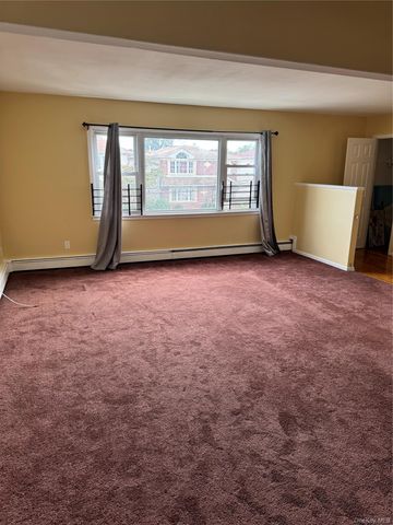 259-27 148th Road 2, Rosedale, NY 11422
