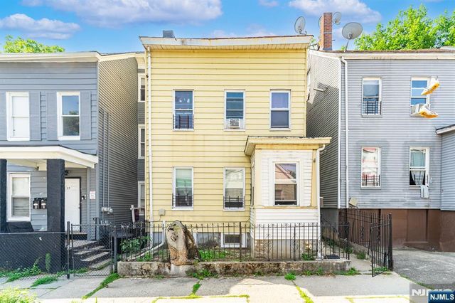 39 Hillman Street, Paterson, NJ 07522