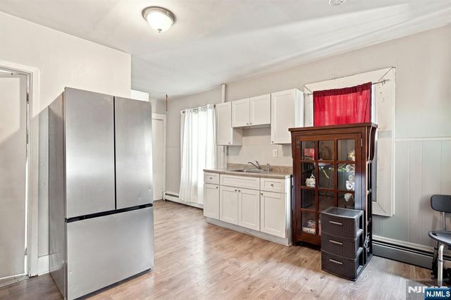 39 Hillman Street, Paterson, NJ 07522