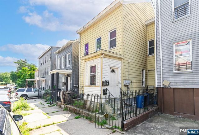 39 Hillman Street, Paterson, NJ 07522