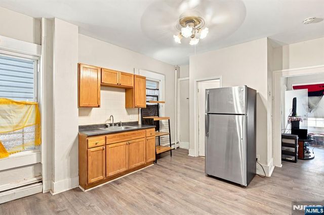 39 Hillman Street, Paterson, NJ 07522