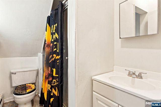 39 Hillman Street, Paterson, NJ 07522