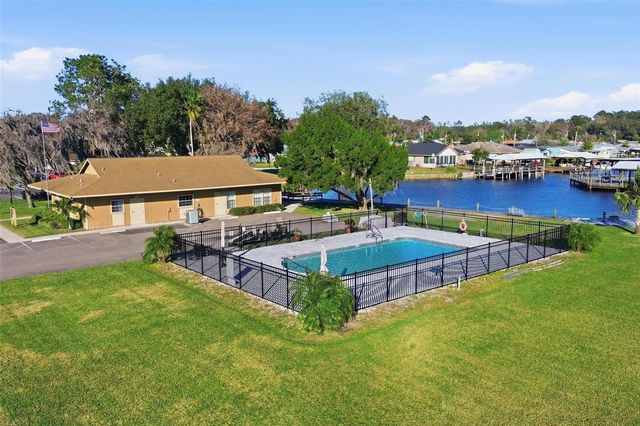 1640 JUNO TRAIL 101H, Astor, FL 32102