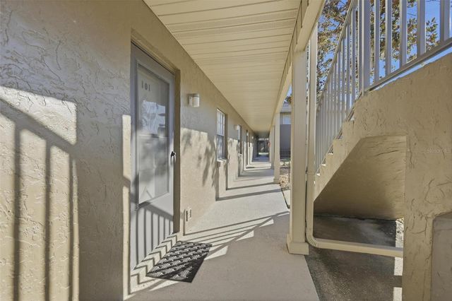 1640 JUNO TRAIL 101H, Astor, FL 32102