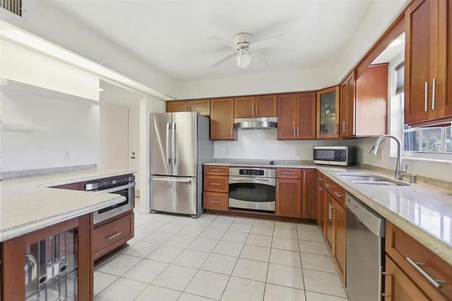 1640 JUNO TRAIL 101H, Astor, FL 32102