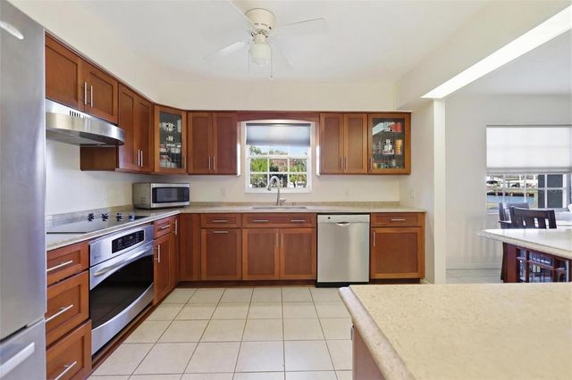1640 JUNO TRAIL 101H, Astor, FL 32102