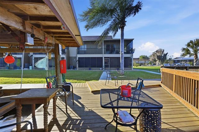 1640 JUNO TRAIL 101H, Astor, FL 32102