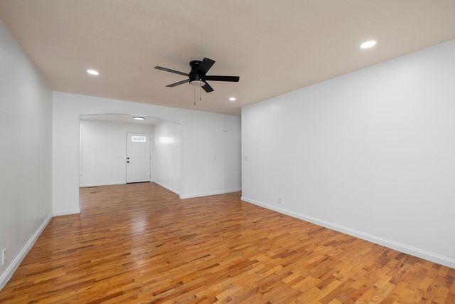 3311 S Jefferson Avenue, Springfield, MO 65807