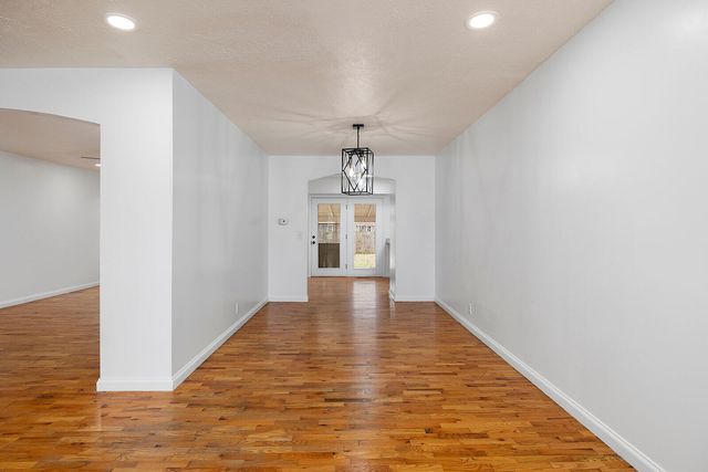 3311 S Jefferson Avenue, Springfield, MO 65807