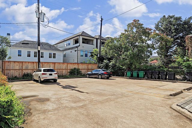 1931 Richmond Avenue C, Houston, TX 77098