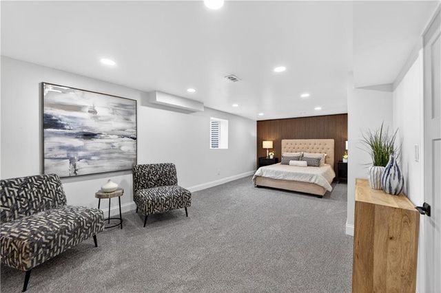 8919 Mission Road, Leawood, KS 66206