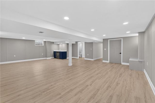 8919 Mission Road, Leawood, KS 66206
