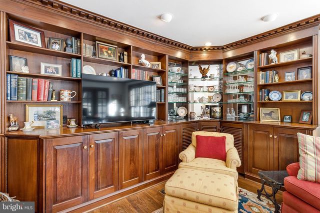 4512 TOURNAY RD, Bethesda, MD 20816