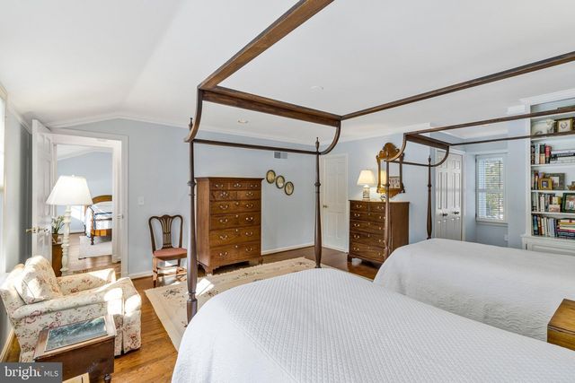 4512 TOURNAY RD, Bethesda, MD 20816