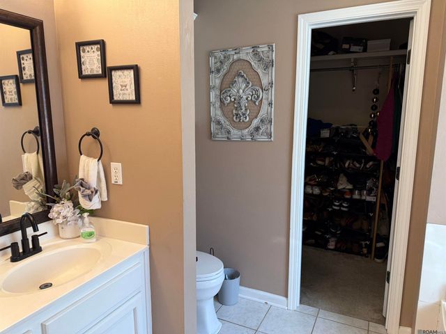 9456 Crandon Dr, Baton Rouge, LA 70810