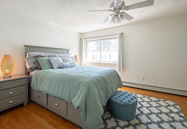 1 Charles St V, Reading, MA 01867