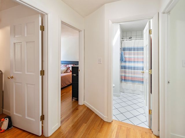 1 Charles St V, Reading, MA 01867