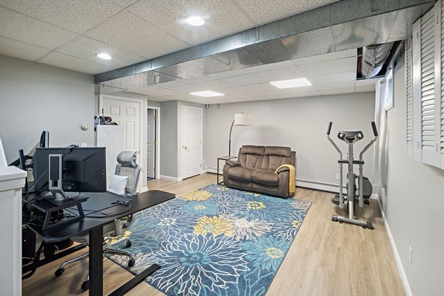 1 Charles St V, Reading, MA 01867