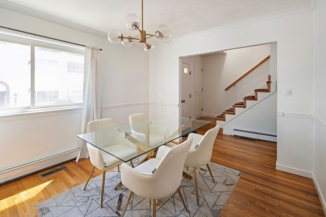 1 Charles St V, Reading, MA 01867