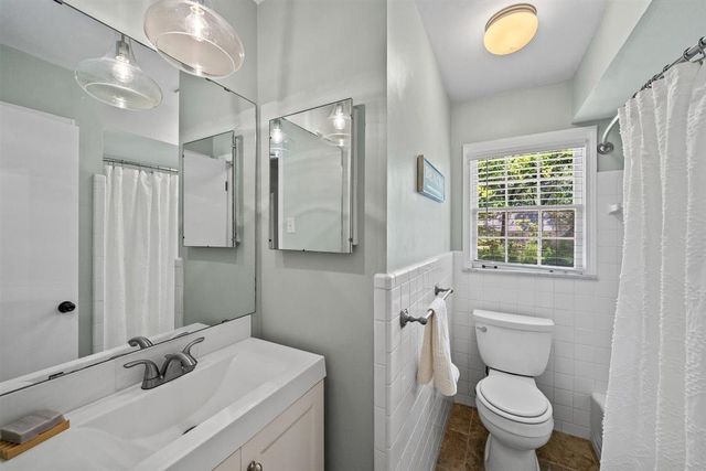 1784 OAK HILL RD, Germantown, TN 38138