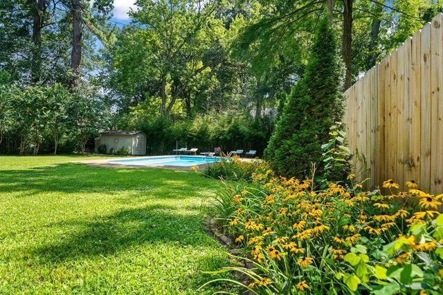 1784 OAK HILL RD, Germantown, TN 38138