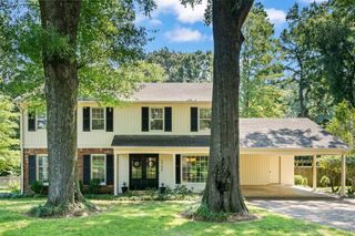 1784 OAK HILL RD, Germantown, TN 38138