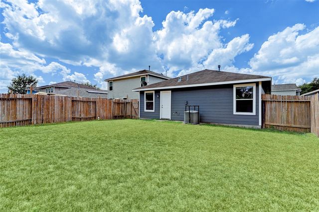 7519 Kennemer Drive, Humble, TX 77338
