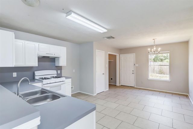 7519 Kennemer Drive, Humble, TX 77338