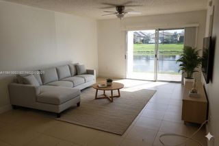 461 SW 113th Way 461, Pembroke Pines, FL 33025