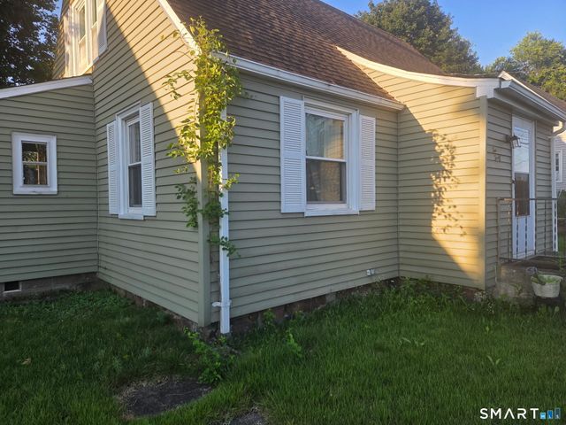 1040 Farmington Avenue, Bristol, CT 06010