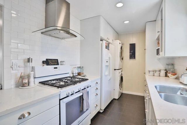 4831-35 Brighton Ave, San Diego, CA 92107